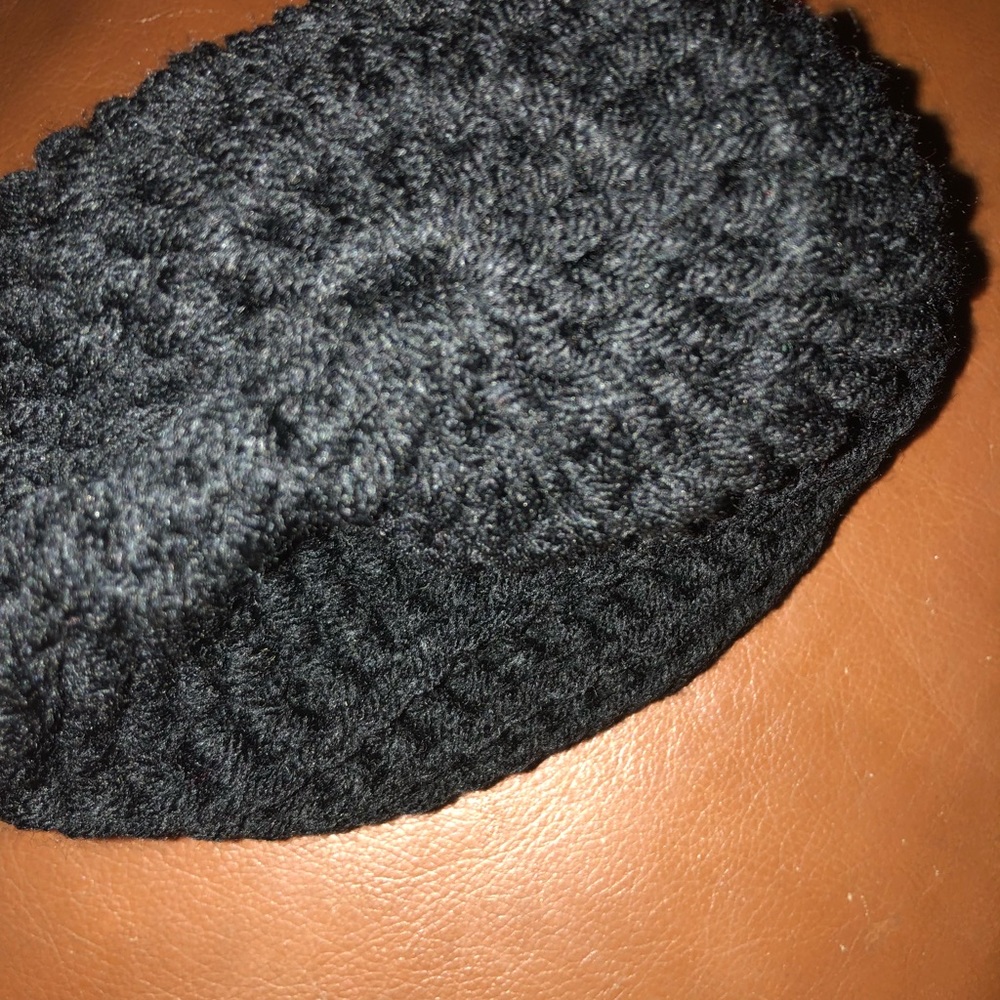Knitted hat - Picture 4 of 4